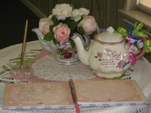 bridal shower tea table